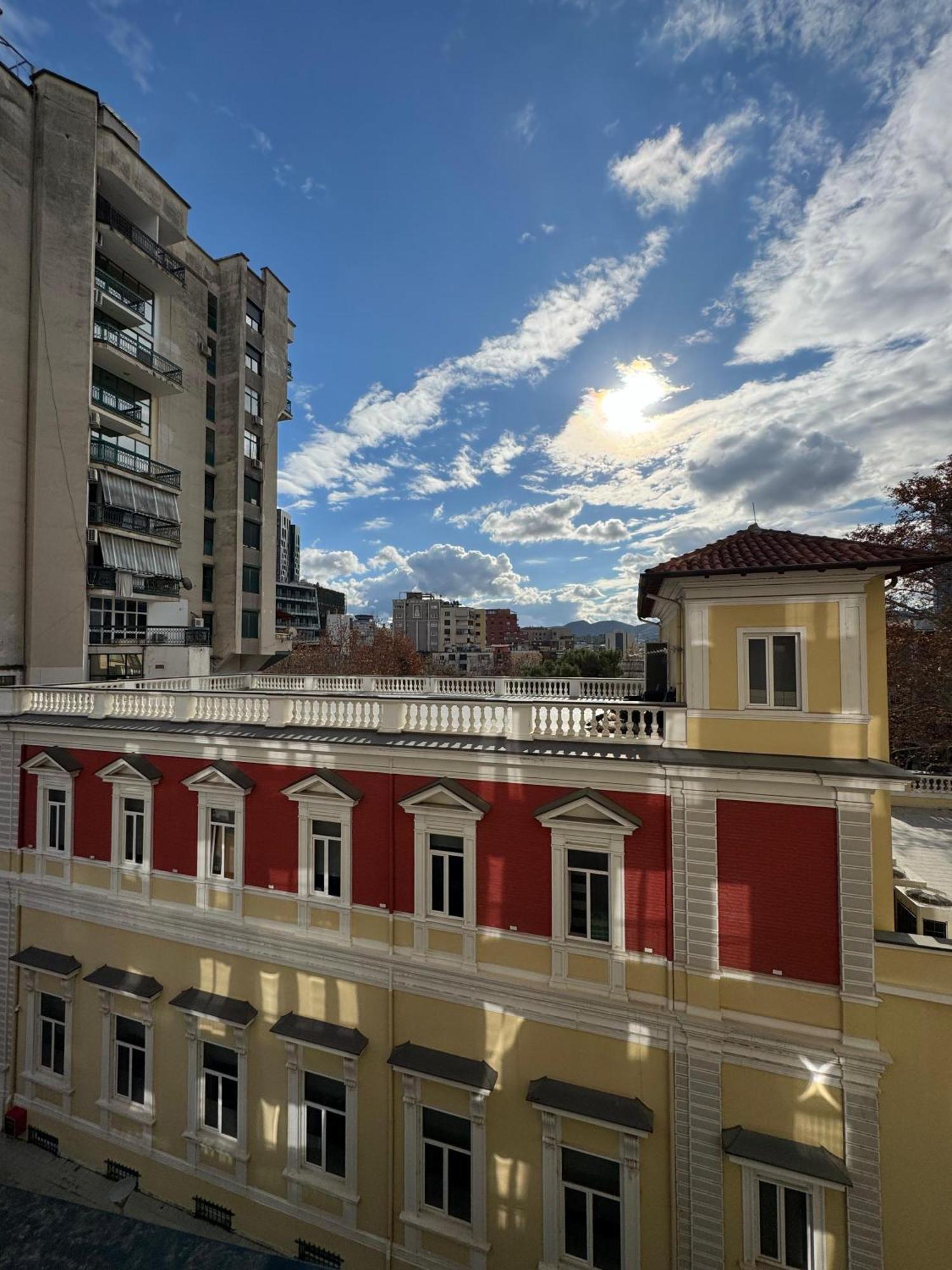 Apartment Denny's Center Tirana